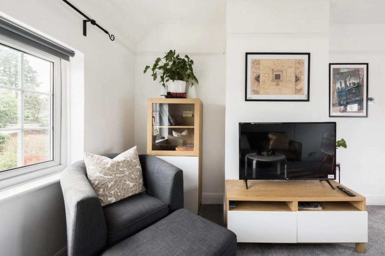 The Film Studio Appartement 5 Min To Harry Potter Watford  Ngoại thất bức ảnh